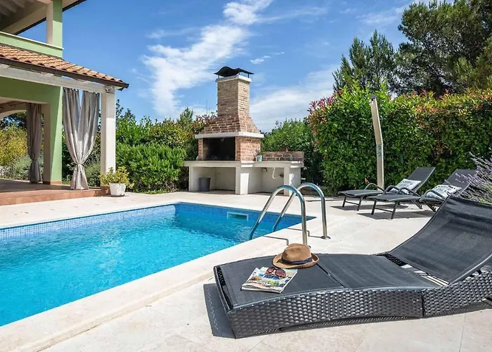 Beautiful Poolside In *